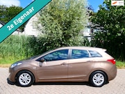 Hyundai i30 - 1.6 GDi 135pk Automaat 2e eig. Airco Cruise Trekhaak 1300kg.