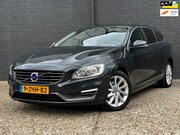 Volvo V60 - 1.6 D2 Kinetic PANO|TREKHAAK|NAVI|PDC