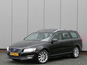 Volvo V70 - 2.0 T4 AUT Inscription Edition. Schuifdak / Standkachel / Ho
