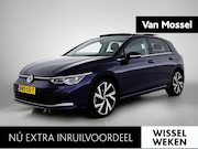 Volkswagen Golf - 1.4 eHybrid Style | SOH 94.7% | PANORAMADAK | ACHTERUITRIJCA