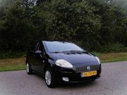 Fiat Grande Punto - 1.4 Dynamic . 5 Drs . Airco . Eerste eigenaar . weinig km .