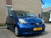 Toyota Aygo - 1.0-12V +