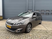 Peugeot 308 - 1.2 PureTech Blue Lease Premium