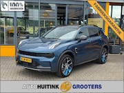 Lynk & Co 01 - 1.5 PHEV Hybrid 261 pk - schuif/kanteldak - Zwarte hemel - N