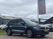 Volkswagen Tiguan - 1.5 TSI Life Business acc camera keyless