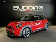 MINI Mini Electric - Camden Plus Edition 33 kWh | Pano | Comfort pakket |