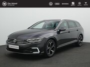Volkswagen Passat - Variant 1.4 TSI 218pk PHEV GTE Business | Trekhaak | Achteru
