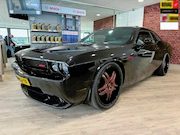 Dodge Challenger - SRT 8 HEMI 6.1 UNIEK!! AANTOONBAAR 1e EIGENAAR WESLEY SNEIJD