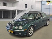 Jaguar S-Type - 2.5 V6