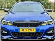 BMW 3-serie - 330e xDrive M PAKKET/HUD/LASER/PANO 2021 RIJK UITGERUST
