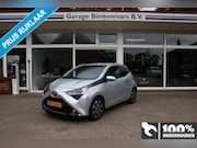 Toyota Aygo - 1.0 VVT-I X-Joy, Automaat, Carplay, Camera, Lichtm.velgen