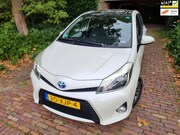 Toyota Yaris - 1.5 Full Hybrid Dynamic Pano/Camera/Half leder
