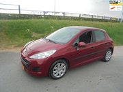 Peugeot 207 - Peugeot 207 1.4 benzine 5 deurs airco trekhaak 107.000km