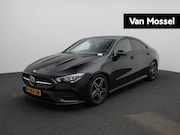 Mercedes-Benz CLA-Klasse - 180 Business Solution AMG AUTOMAAT | TREKHAAK | NAVIGATIE | 