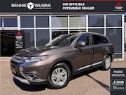 Mitsubishi Outlander - 2.0 Business Edition | Trekhaak | All Seasons