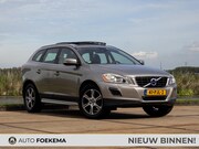 Volvo XC60 - 2.0T Summum Pano Xenon Trekhaak