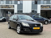 Opel Astra - 1.6 Essentia SPORT airco Luxe uitvoering