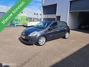 Renault Clio - 1.6-16V Privilège