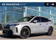 BMW iX - xDrive45 M Sport / Panoramadak Sky Lounge / Trekha