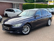 BMW 3-serie - 320i High Executive|Ketting vervangen|Carplay|Navigatie|Airc