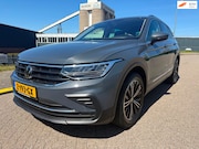 Volkswagen Tiguan - 1.5 TSI Business_Line_AUTOMAAT_NAVI__ELEC-TREKHAAK-AKTIE PRI