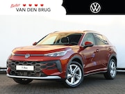 Volkswagen T-Roc - Life First Edition 1.5 eTSI 116 PK | Trekhaak | 18" velgen |