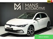 Volkswagen Golf - 1.5 eTSI ACT / PANO / HUD / ACC / MEMORY / MASSAGE / CARPLAY