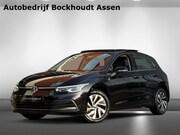 Volkswagen Golf - 1.4 eHybrid Style | Panorama Dak | Sfeerverlichting | Naviga