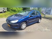 Peugeot 206 - 1.4 Gentry