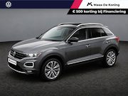 Volkswagen T-Roc - 1.5 TSI 150pk DSG Style Business · Trekhaak ·  Camera · Appl