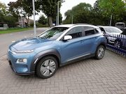 Hyundai Kona - Electric EV Fashion 64 kWh LUXE 4% bijtelling Blauw/wit