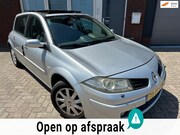 Renault Mégane - 1.6-16V Tech Line / Schuifdak / PDC / Clima / AUT / NAP