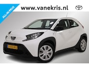 Toyota Aygo X - 1.0 VVT-i MT Play, Apple Carplay & Android Auto, Camera, Cru
