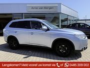Mitsubishi Outlander - 2.0 PHEV Executive Edition, lederen bekleding, climatronic, 