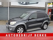 Toyota RAV4 - 2.0 D-4D Airco | Grijs Kenteken | Trekhaak | 4x4 | Bull Bar