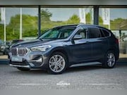 BMW X1 - xDrive25e High Executive Edition / Pano / Leder