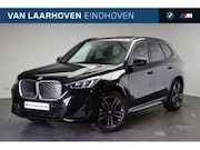 BMW iX1 - eDrive20 M Sport / Panoramadak / Sportstoelen / M