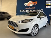 Ford Fiesta - 1.0 Champion / bj.2013 / kleur: wit / 5 deurs / airco / ster