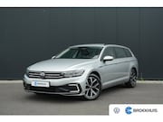 Volkswagen Passat - Variant 1.4 TSI PHEV GTE Business | Camera | Navigatie | Erg