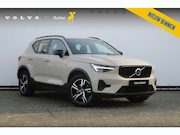 Volvo XC40 - B3 177PK Automaat Plus Dark / Trekhaak / Navigatie / Adaptiv