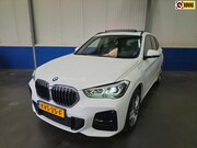 BMW X1 - XDrive25e eDrive Edition///M pakket/Panorama/Trekhaak