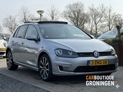 Volkswagen Golf - 1.4 TSI GTE | PANO | ACC | TREKHAAK | ORI NL