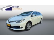 Toyota Auris - Touring Sports 1.8 Hybrid Lease pro TREKHAAK PANODAK Volledi
