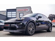 Porsche Macan - 100 kWh | Camera | Panorama Dak | Groen Leder Interieur | Lu