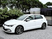 Volkswagen Golf - 1.4 eHybrid Style Navi|IQLight|Memoryinter|Stuuverw 204PK
