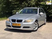 BMW 3-serie - Touring 318i High Executive | Cruise contr