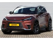 Lexus LBX - Cool 2WD Two-Tone 6.563 Km