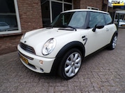 MINI Cooper - 1.6 One Seven Panodak