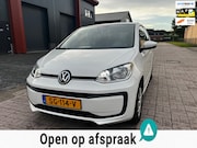 Volkswagen Up! - 1.0 BMT move up! en 4 banden