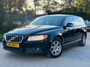 Volvo V70 - 2.0D Limited Edition AIRCO CRUIS NAVI PDC TREKHAAK